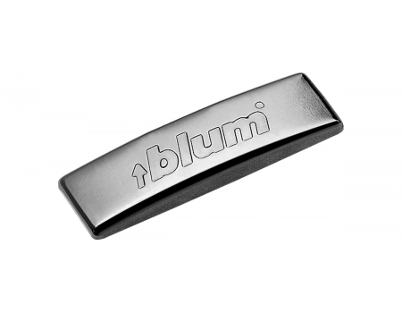 Заглушка выгнут. на накл. петлю Clip top (b.) 107°, 110°, фальшп., +45°|| штамп. лого “Blum”